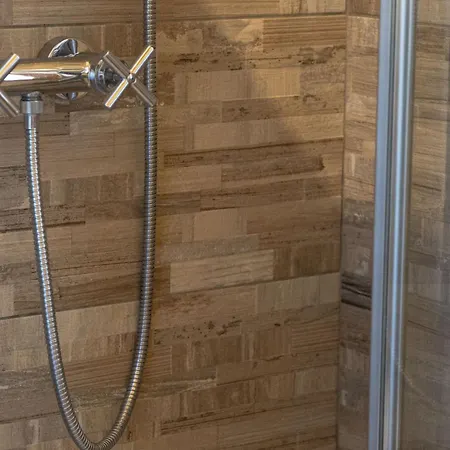 Affitti Brevi Giardini-ospedale Baggiovara Lägenhet *