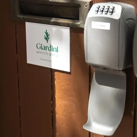 Affitti Brevi Giardini-ospedale Baggiovara Apartment Bugia