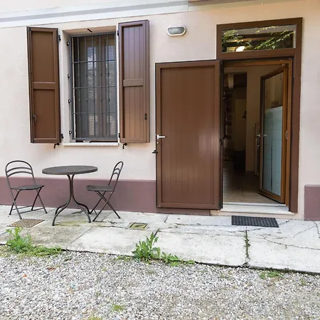 Affitti Brevi Giardini-ospedale Baggiovara Apartment *